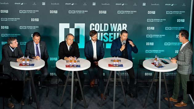 Mario Schmidt Talk-Moderator Eröffnung des Cold War Museums
